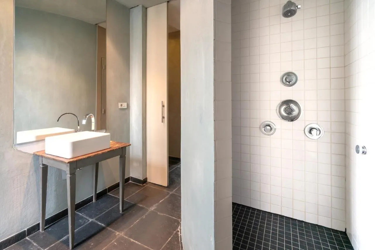 The Charming Hendrik Square Apartments Antwerpen