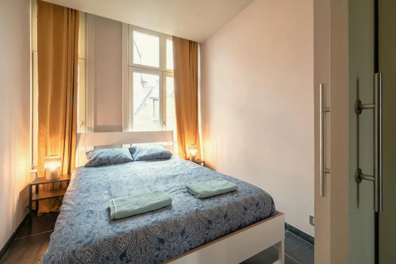 The Charming Hendrik Square Apartments Anversa
