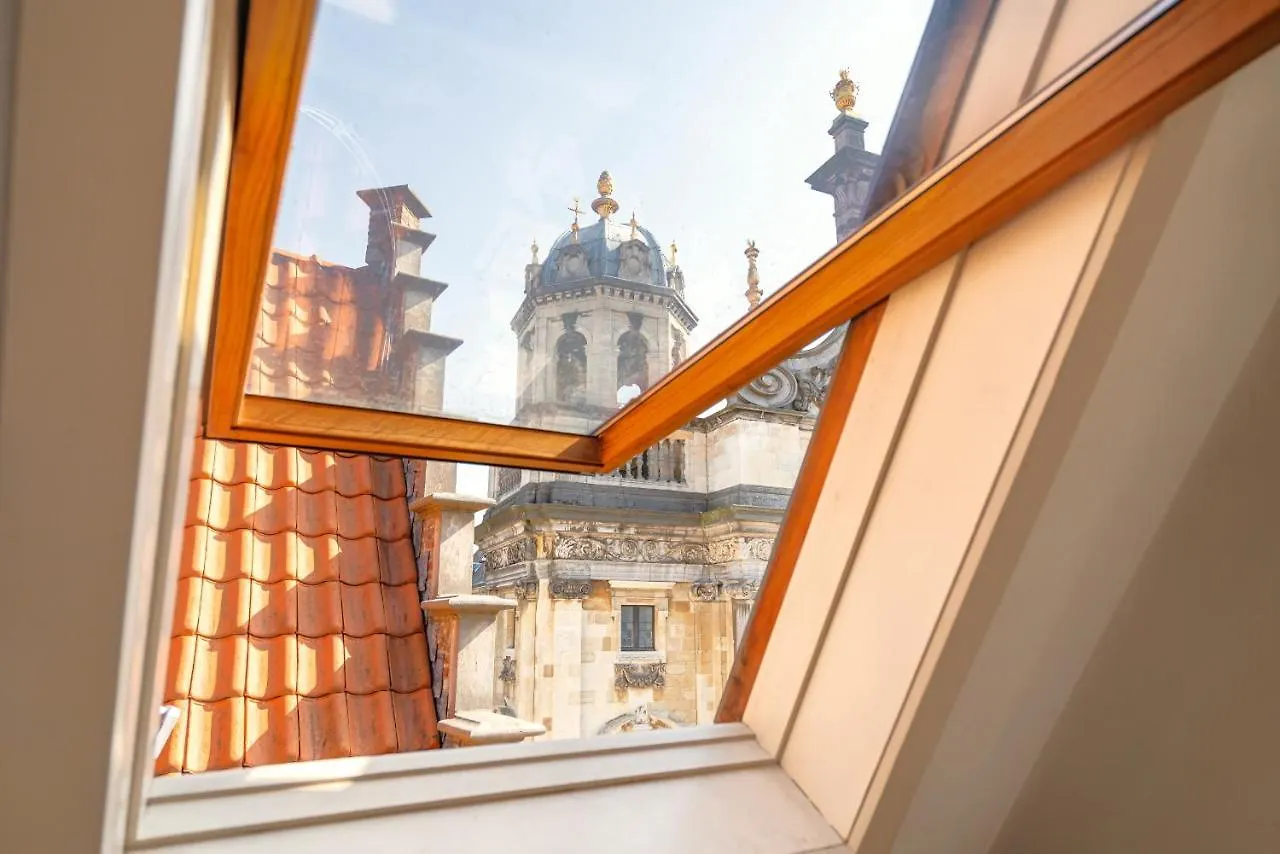 The Charming Hendrik Square Apartments Anversa